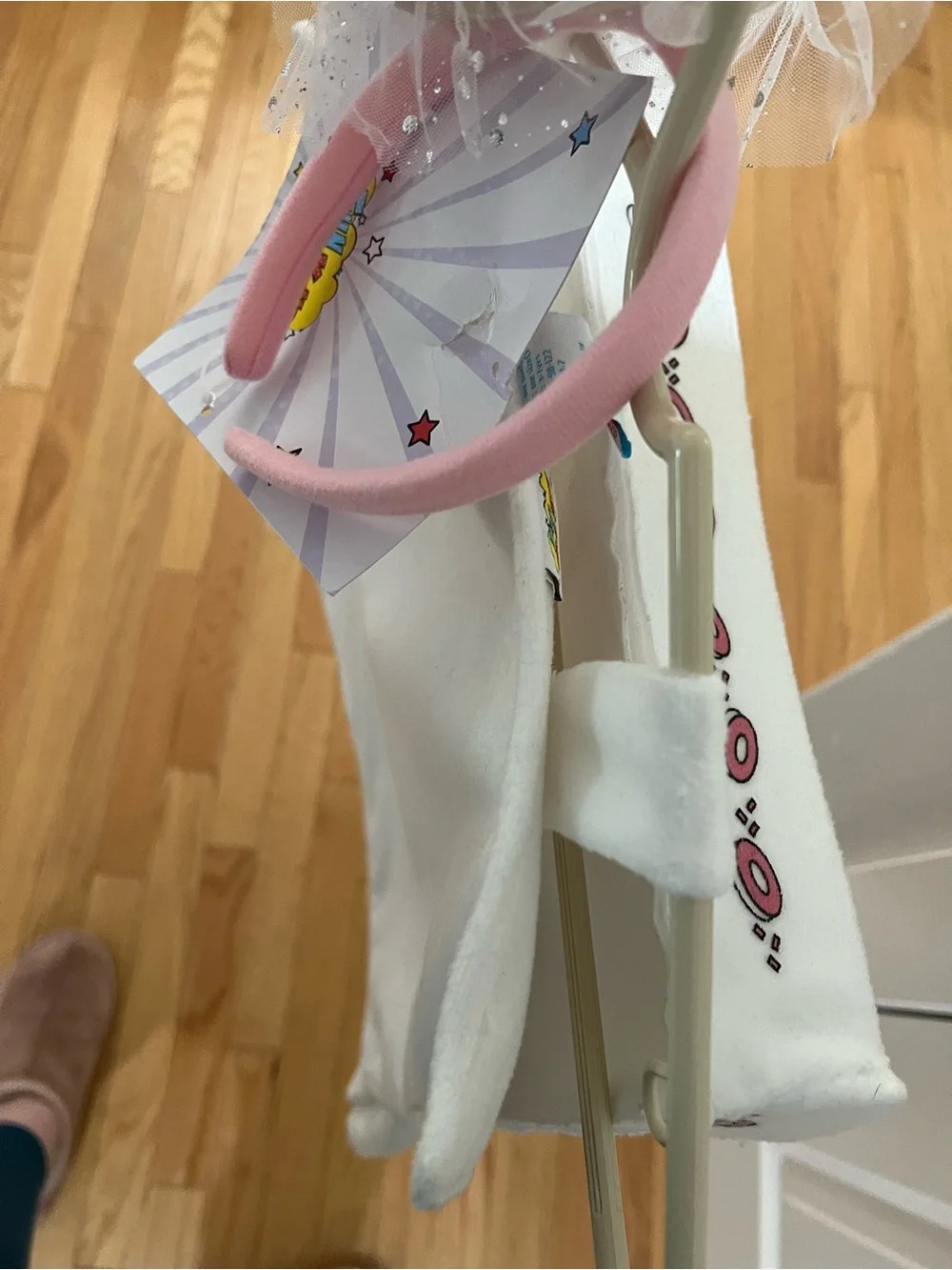 H&M Girls Donut Box Costume in White, Pink, Gold, Brown